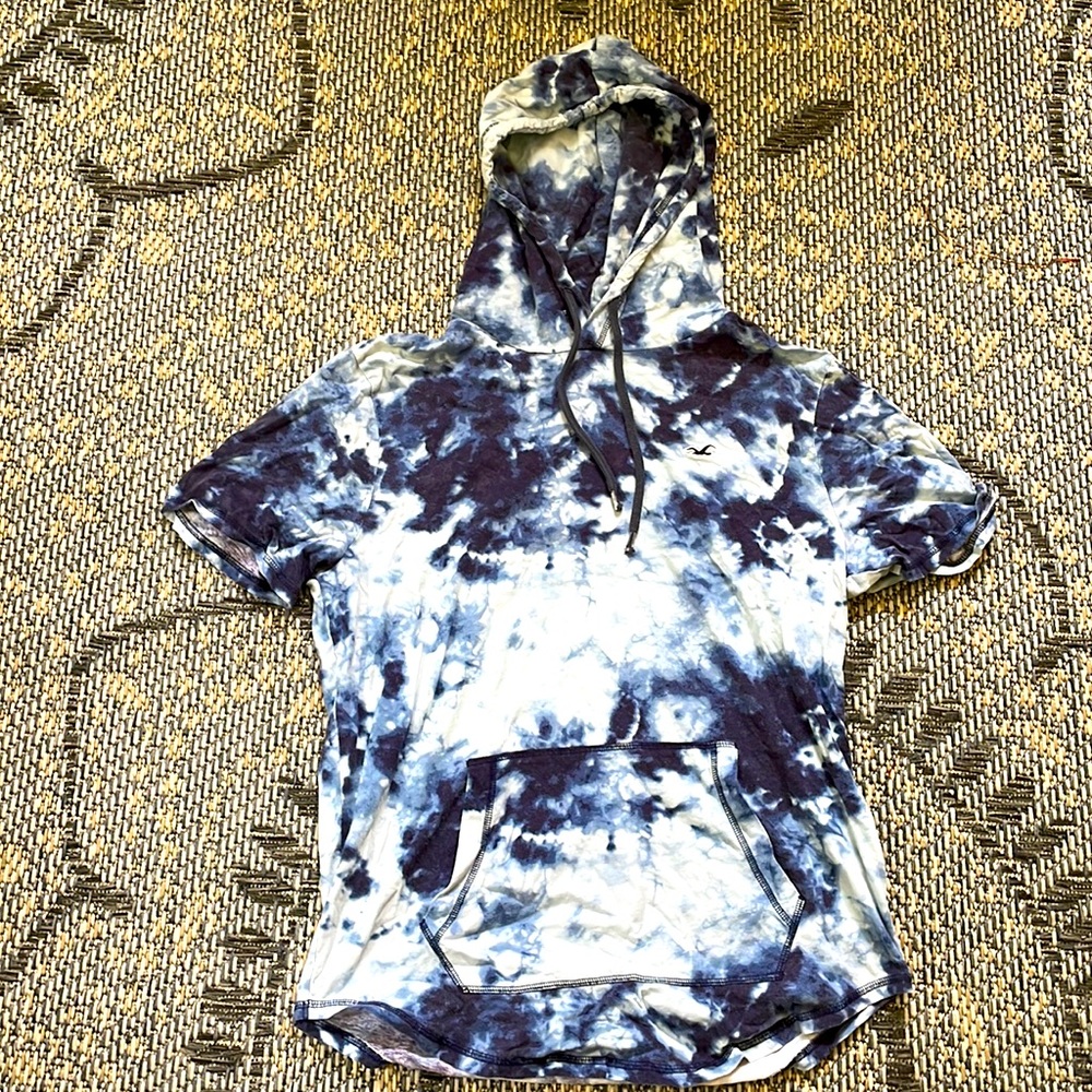 Hollister Hooded Tee